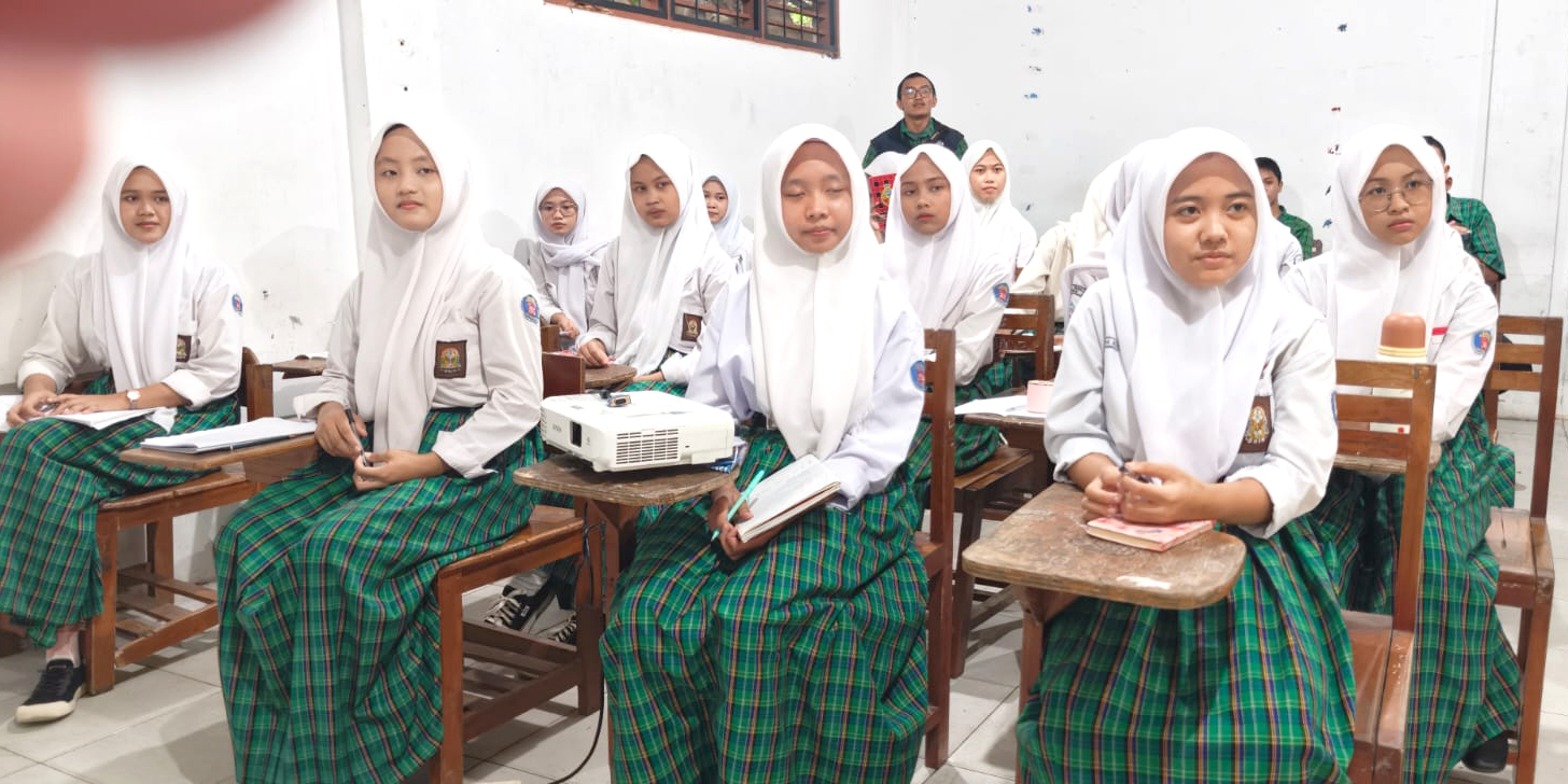 Acara Sosialisasi Program Sekolah Siap Kerja (SSK) di SMK Bina Teknika Cileungsi